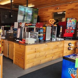 Lumberjack Square: Shopping, Dining & Fun