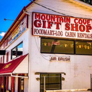 Mountain Cove Trading Post and Food Mart: A Delightful Shopping Stop in Pigeon Forge