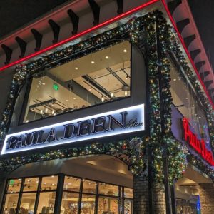 Paula Deen Retail Store: Enjoy the Taste of Southern Charm