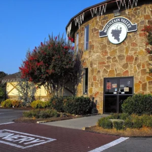 Rocky Top Wine Trail: A Delightful Sip Through the Smokies