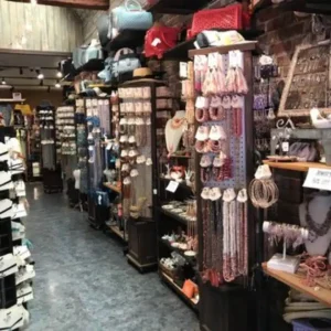 Sassafras: Discover Unique Finds in Pigeon Forge
