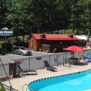 Alpine Hideaway Campground: RV Sites in Pigeon Forge