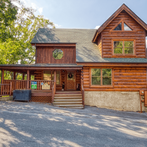 Aunt Bug’s Cabin Rentals: Affordable & Deluxe Stays