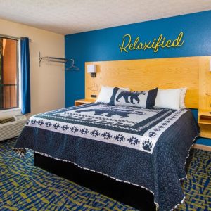 Creekstone Inn: Book Cozy & Affordable Stays in Pigeon Forge