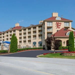 Music Road Resort Inn: Comfortable & Family-Friendly Stay
