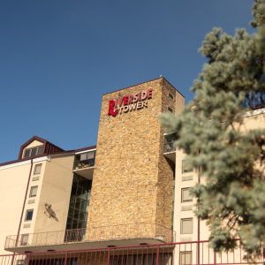 Riverside Tower: Enjoy Comfort & Scenic Views in Pigeon Forge