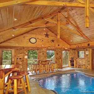 Smoky Mountain Dream Vacations: Book Comfortable & Rustic Cabins