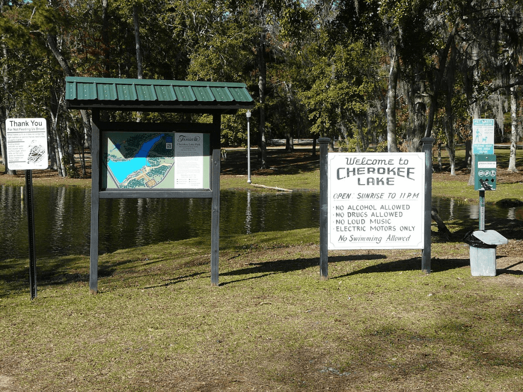 Cherokee Lake entrance