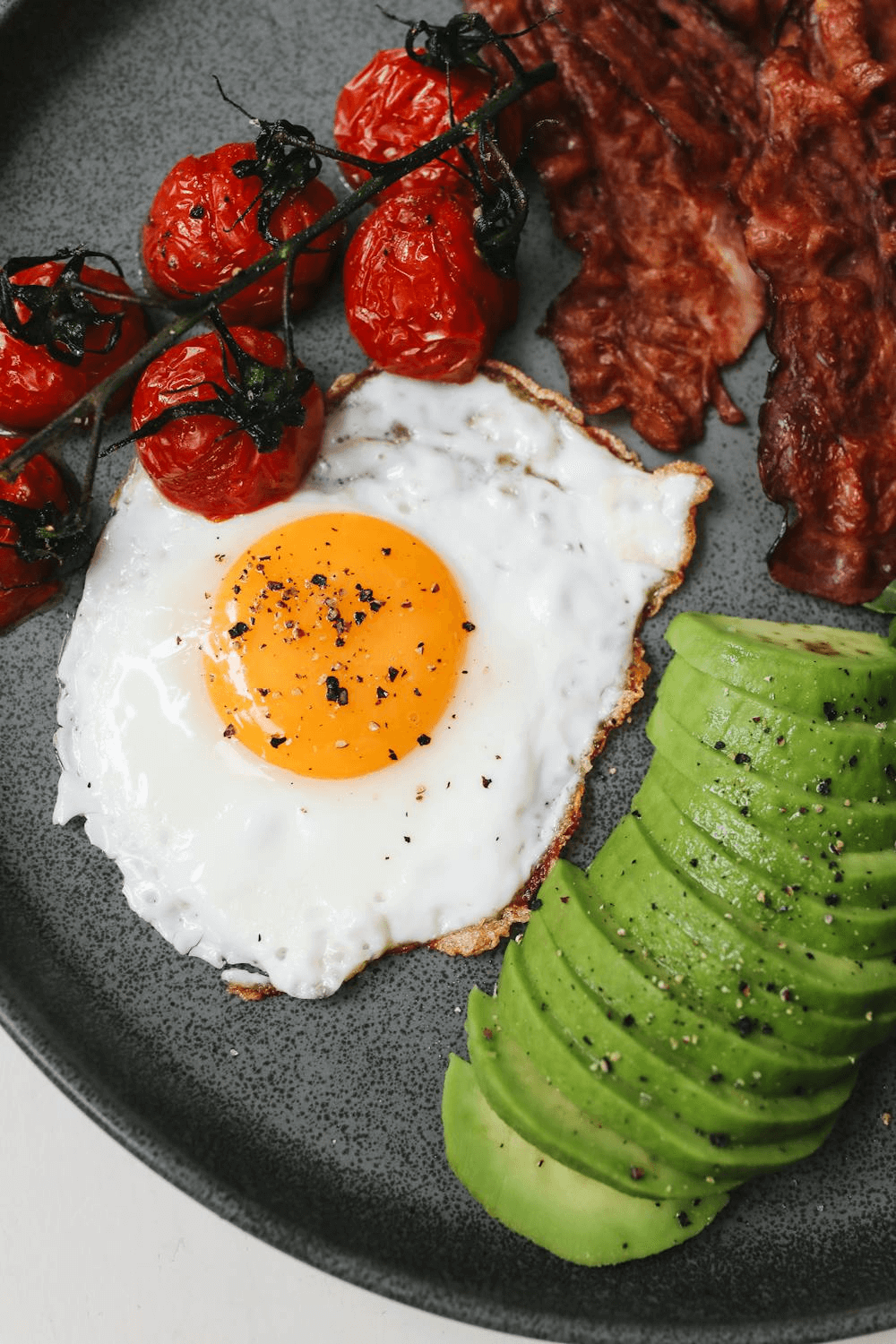 Guide to best breakfast places in gatlinburg and pigeon forge for farm-to-table menu options.