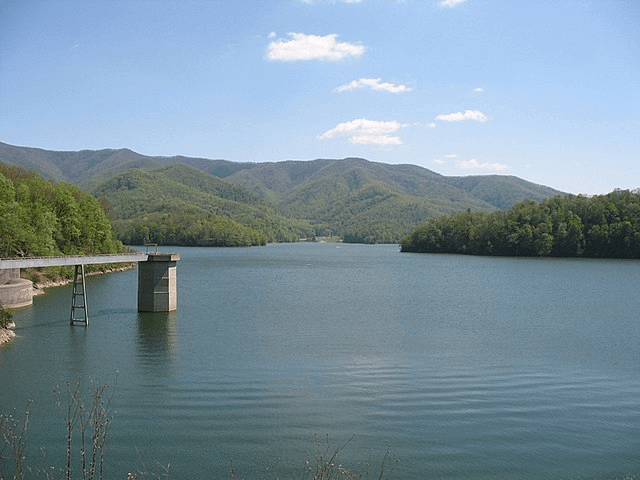Pigeon Forge lakes: View of Watauga Lake from Watauga Dam