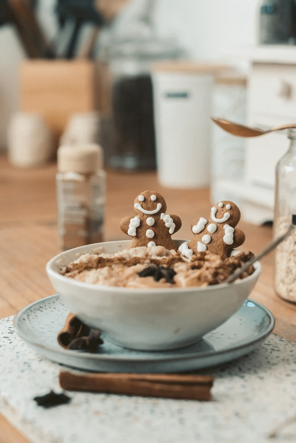 Top-rated places to eat winter breakfast in Pigeon Forge with family-style menus and rustic charm.