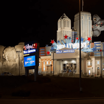 Hollywood-Wax-Museum-Entertainment-Center