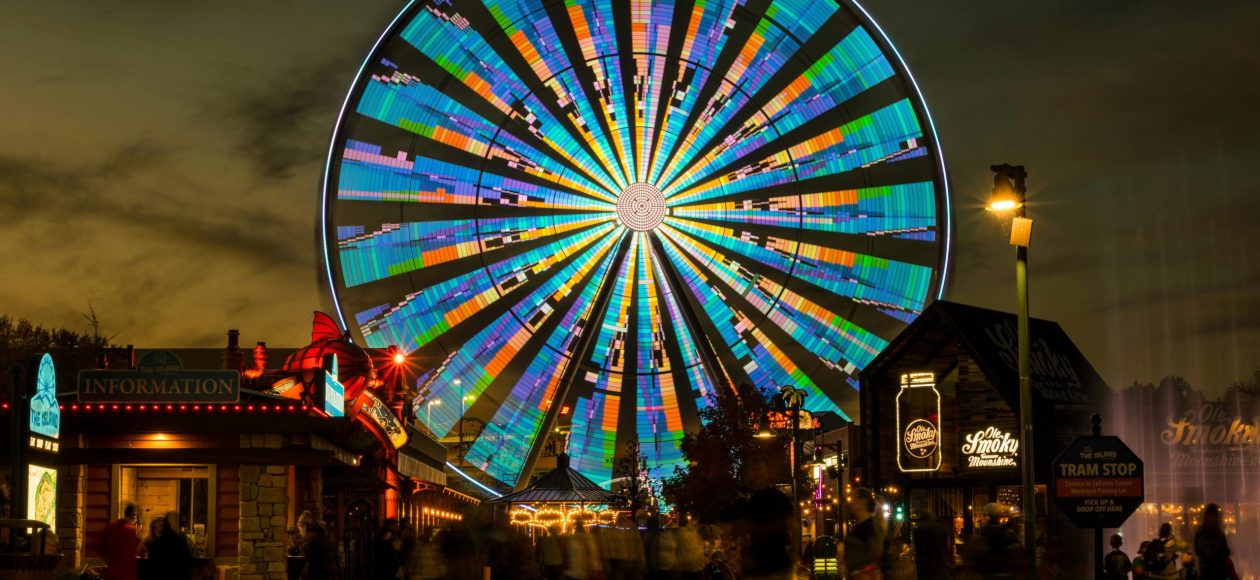 There are many late-night attractions, entertainment and other things to do in Pigeon Forge